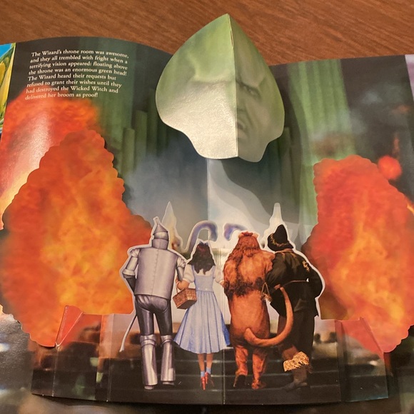 The Wizard of Oz ISBN 1-59117-058-0 Three Dimensional pop up Book - Picture 11 of 15